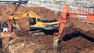 Разработка котлована экскаватором под фундамент в Юрге — цена от 2589 руб. | 2Землекопа-Юрг